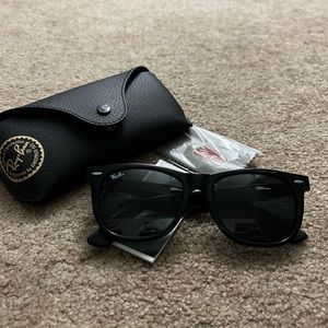 Ray ban wayfarer sunglasses
